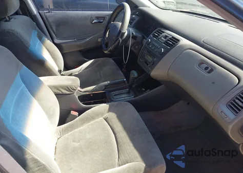 2002 Honda Accord 2.3 Vp z USA, uszkodzony, nr VIN 1HGCF86652A082568